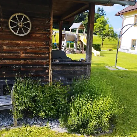 Biohof Bernhard 팜스테이 언터와이센베크